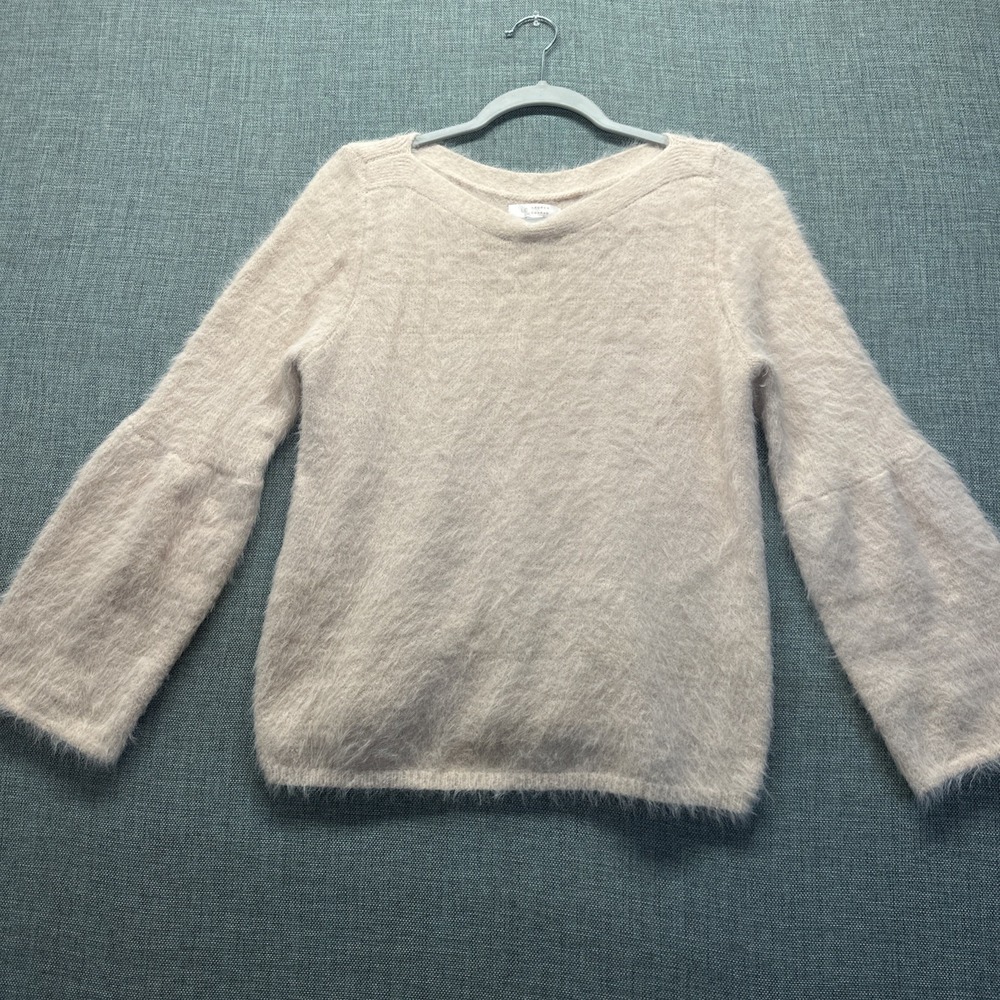 LC Lauren Conrad Sweater Women Small Pink Excellent Soft Fluffy Bell Sleeve